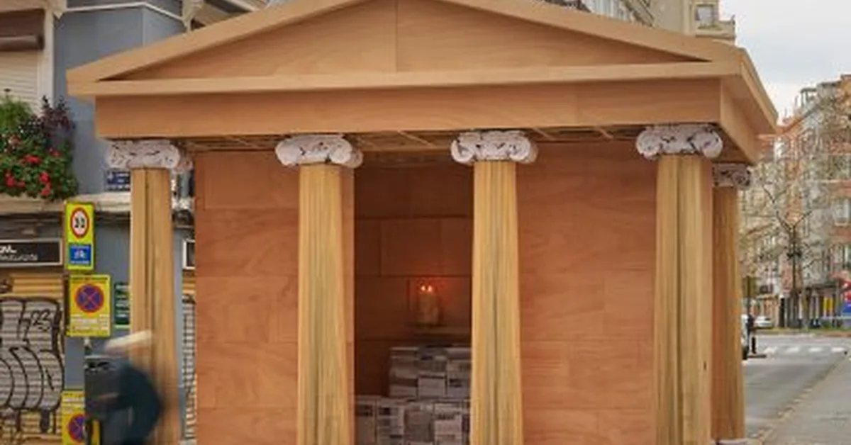 PichiAvo builds wooden temple to burn down for Valencia's Fallas festival