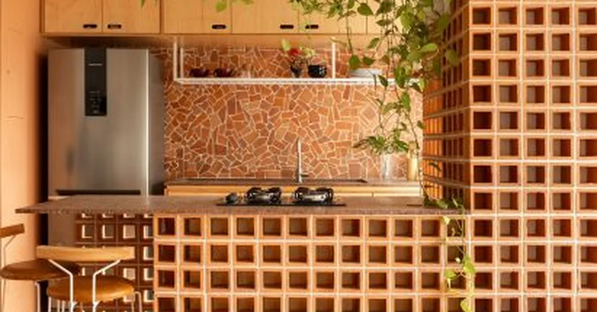 Cota760 Arquitetura gives São Paulo apartment "terracotta-toned nucleus"