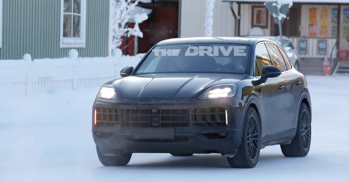 Gas-Powered Porsche Cayenne Spy Shots: Brace Yourself