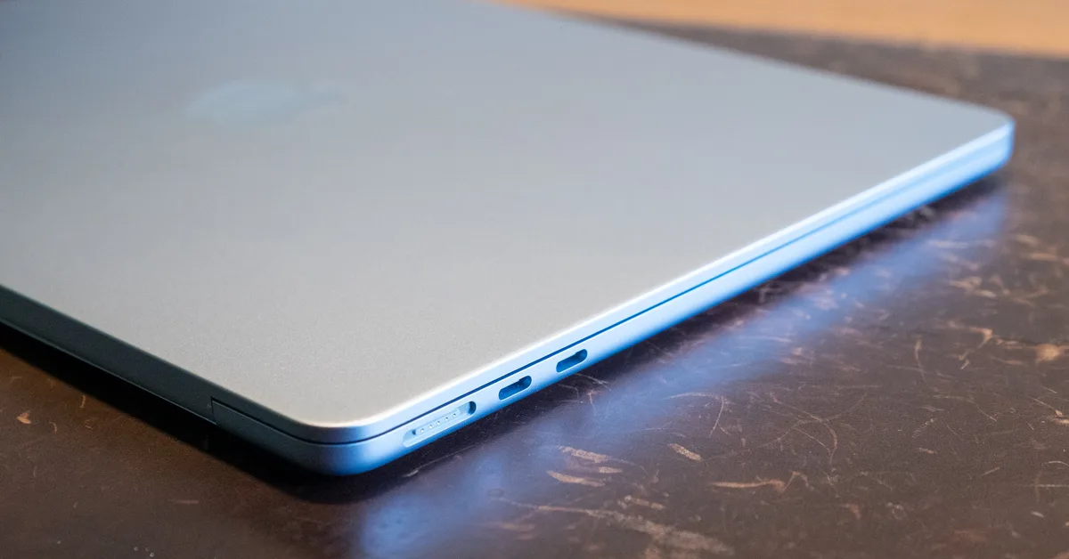 MacBook Air M5 review: Same but faster