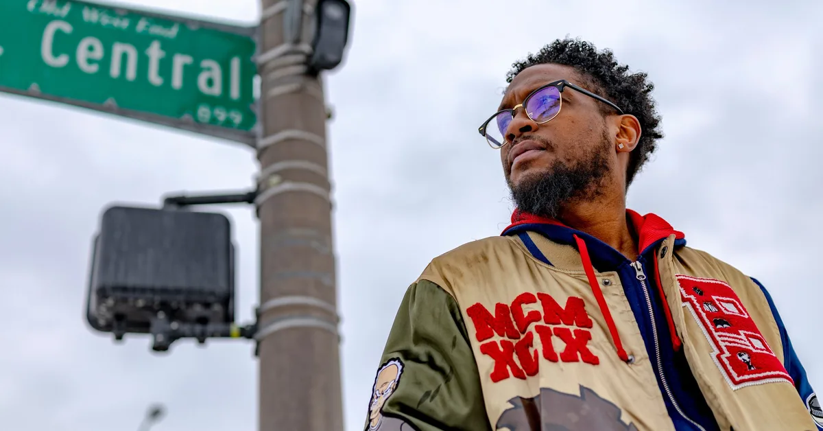 A $7.5 billion cop-tech darling runs headfirst into human consequences