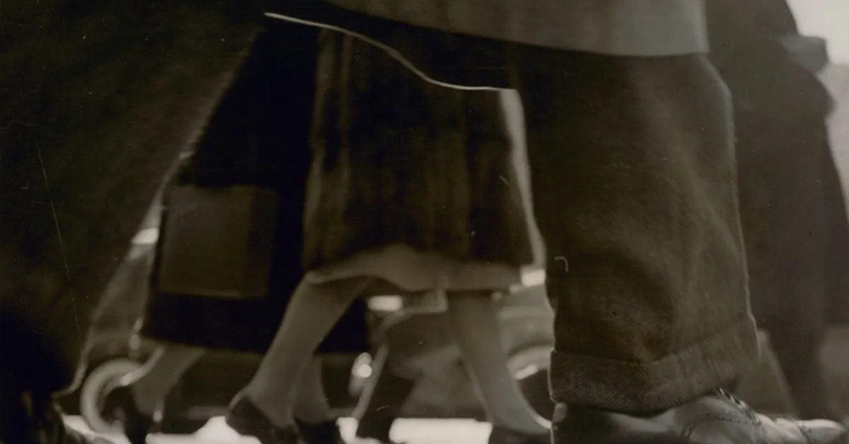 Stop-Think-AutoRegress: Language Modeling with Latent Diffusion Planning