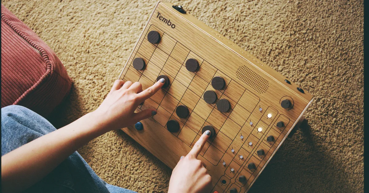 Tembo is a playful drum machine that thinks it’s a checkerboard