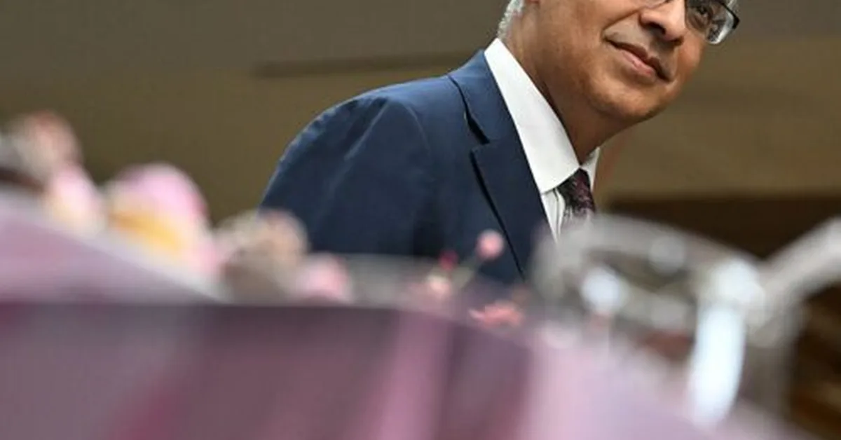 NIH director launches "Scientific Freedom" lectures with non-scientist