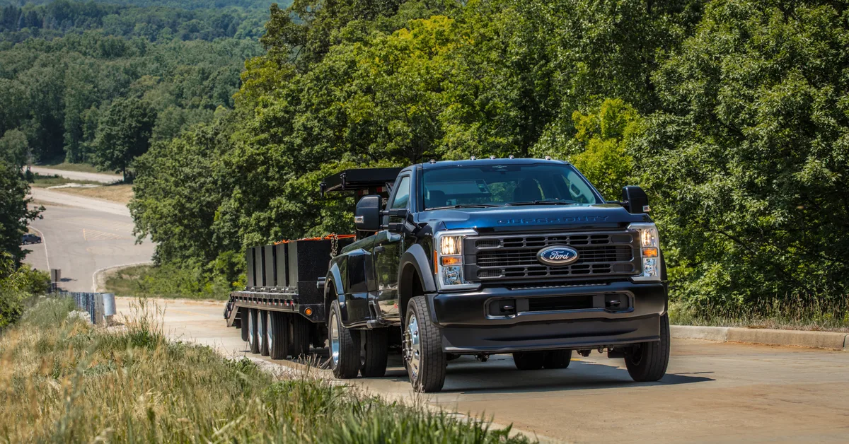 The IIHS Will Give Safety Ratings to Commercial Vehicles Now. Here's Why That Matters