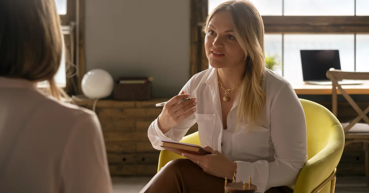 Therapists Go on Strike, Saying They're Being Replaced by AI