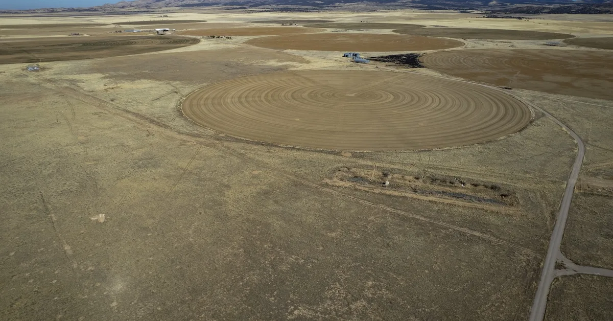 To power Utah's data center boom, companies are turning to fossil fuels