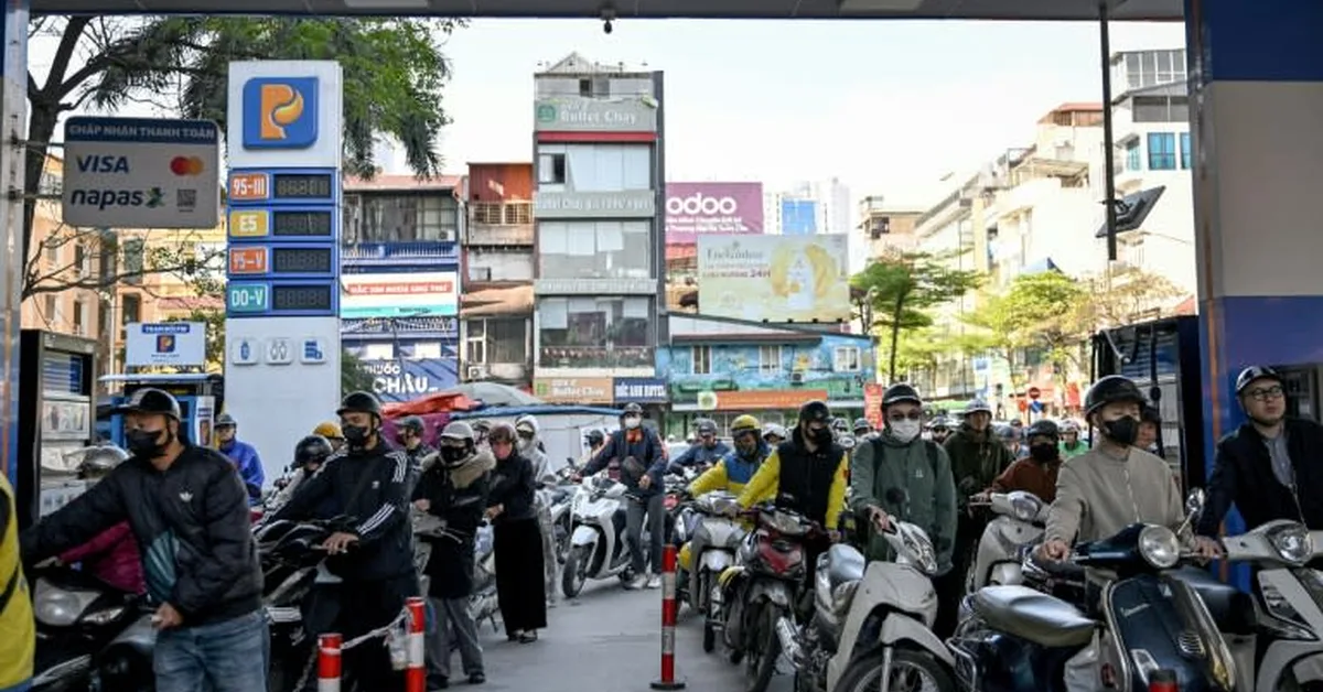 Vietnam to tap emergency fund to cool surging fuel prices