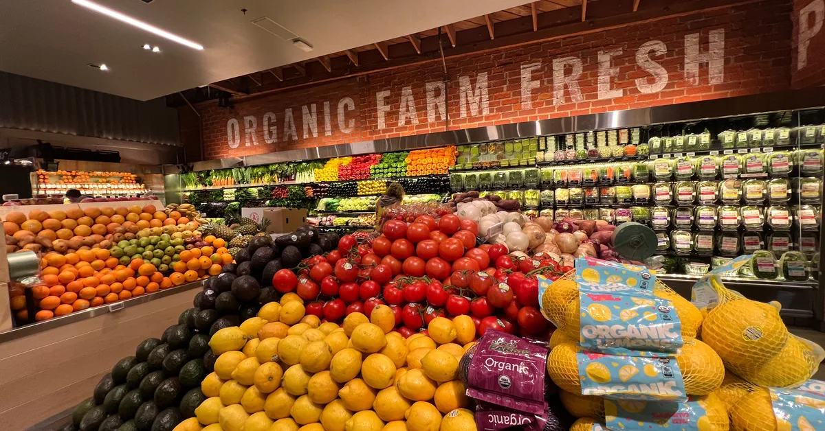 I'm a New Yorker who visited Erewhon, a high-end grocery store in Los Angeles, for the first time. The prices blew me away.