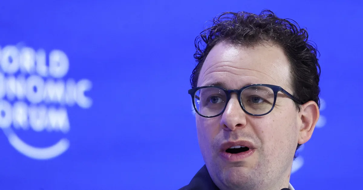 Anthropic pushes Claude into Excel and PowerPoint, escalating AI battle with Microsoft and OpenAI