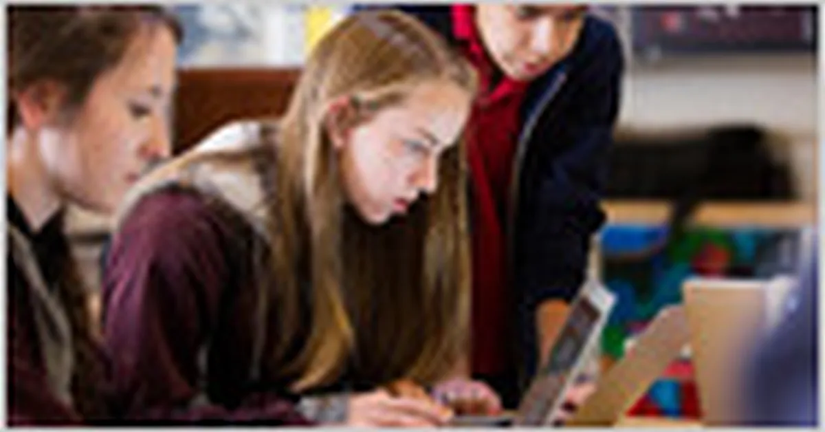 A survey of US teens: 57% use AI chatbots to search for info, 54% use them to do schoolwork, 47% for fun or entertainment, 12% for emotional support, and more (Pew Research Center)