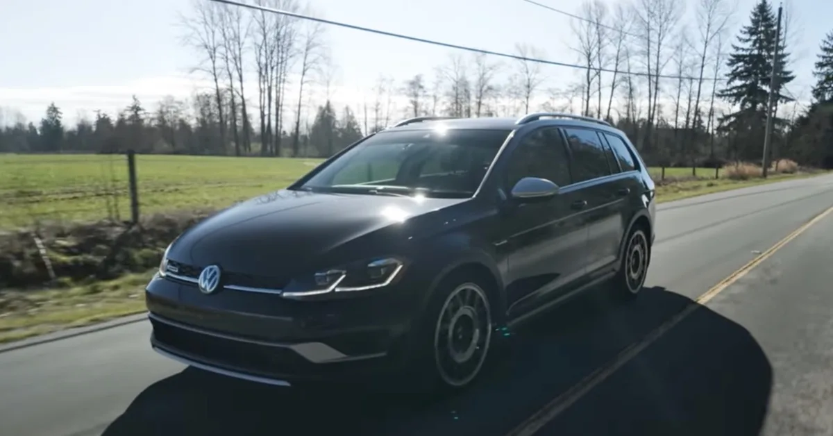 Swapping a 537-HP VR6 Turbo Into a VW Golf Alltrack Is the Right Choice