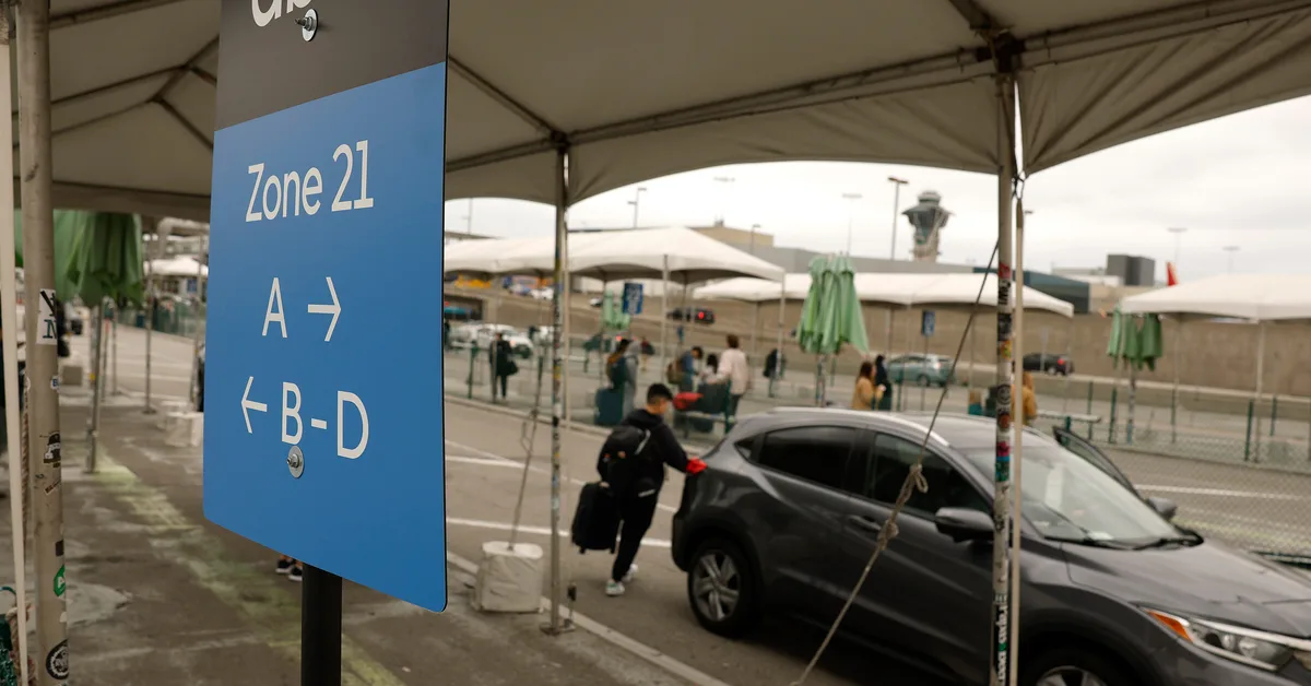 How much gig workers earn per hour across Uber, Grubhub, and similar apps