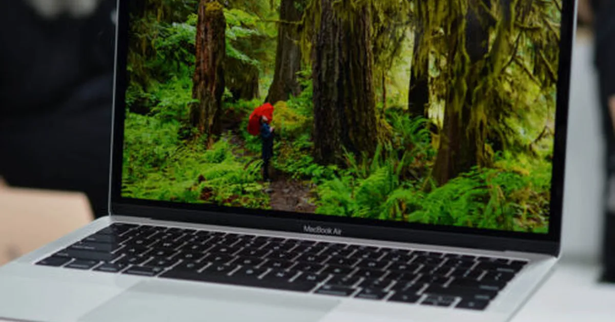 Apple says it has "a big week ahead." Here's what we expect to see.